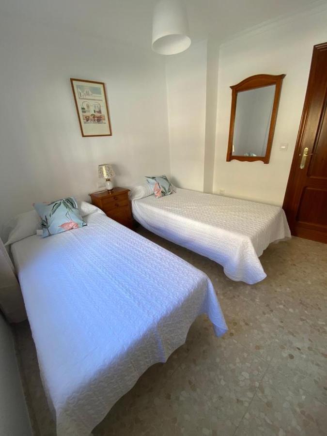 Apartamento Familiar En Barrio Reina Victoria 우엘바 외부 사진